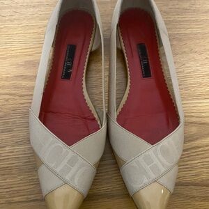 CH Carolina Herrera nude leather flats